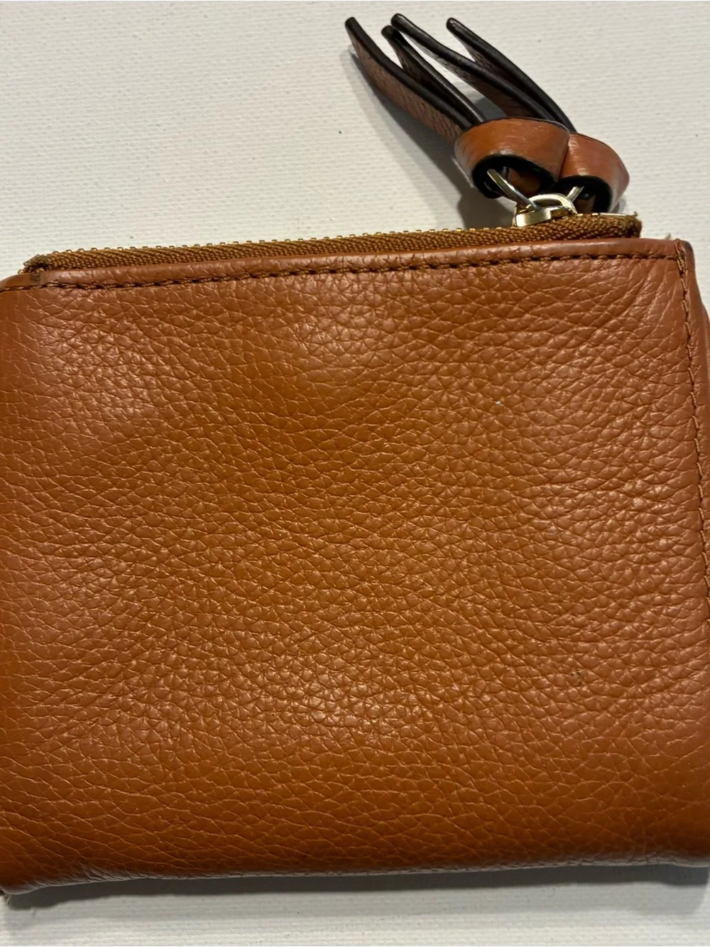 Kate Spade New York EUC Leila Slim Bifold Tan Leather Wallet